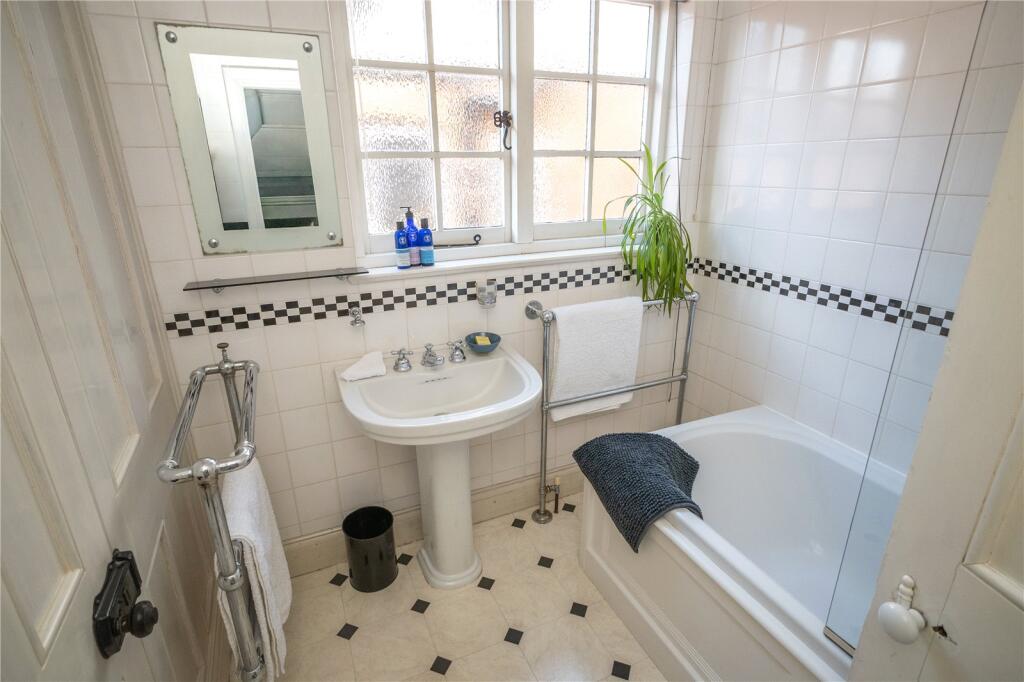 Additional image 24 of Russell Road, Moseley, Birmingham, B13