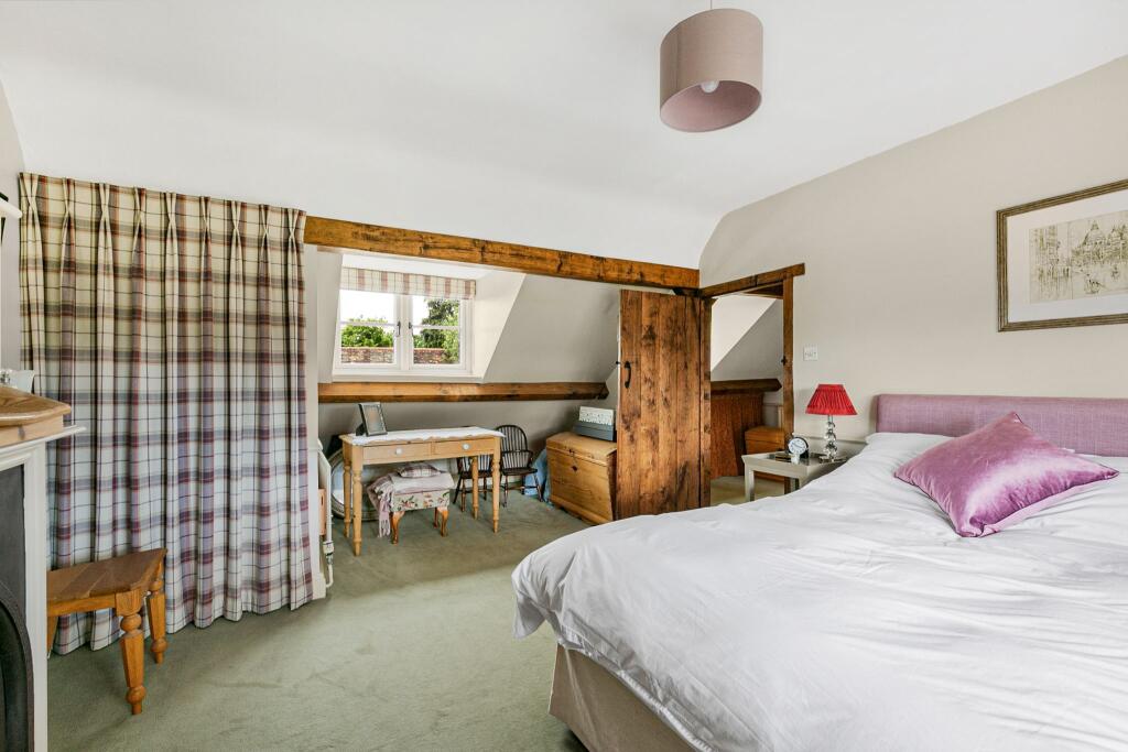 Additional image 20 of The Old Cottage, Pooleys Lane, Welham Green, AL9