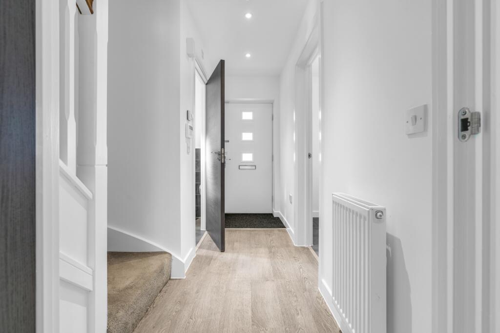 Additional image 3 of Queens Avenue, Welwyn Garden City, Hertfordshire, AL7