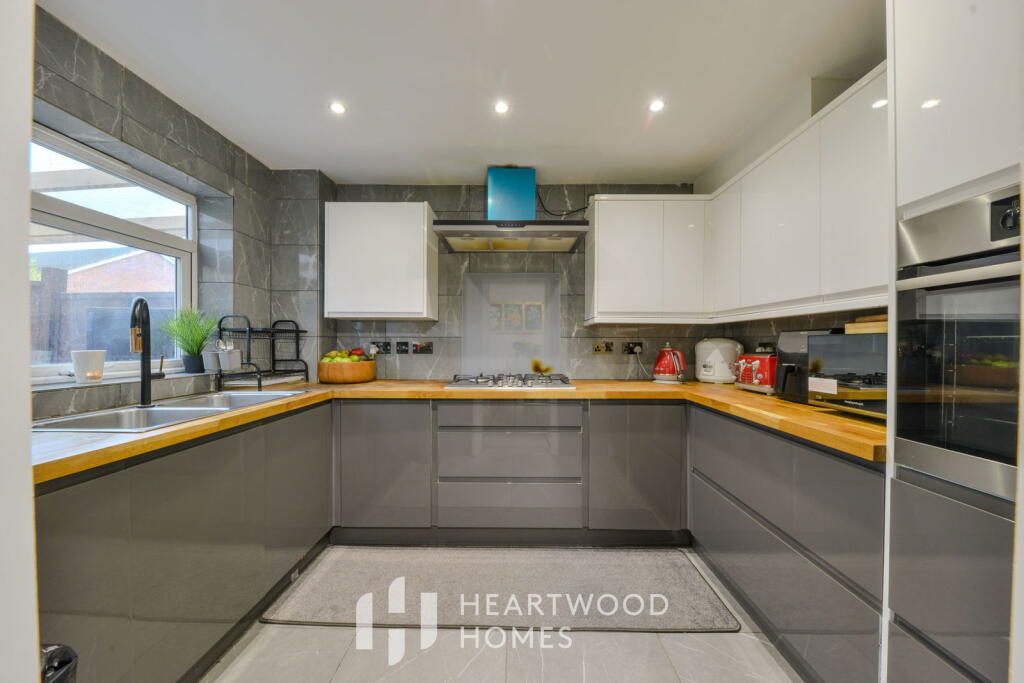 Additional image 5 of Elizabeth Court, St. Albans, AL4 9JD