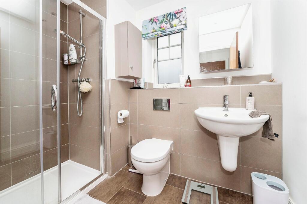 Additional image 12 of Salix Close, Welwyn