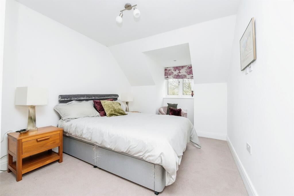 Additional image 9 of Salix Close, Welwyn