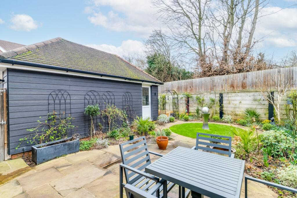Additional image 19 of Salix Close, Welwyn, Hertfordshire, AL6