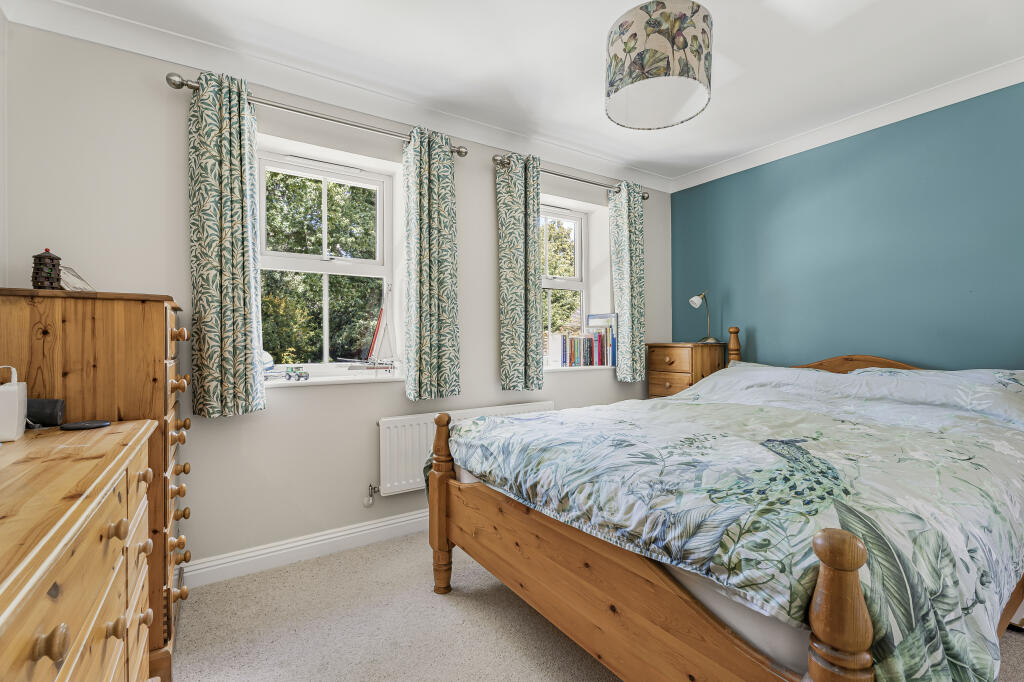 Additional image 13 of St Barts Close, St Albans, AL4