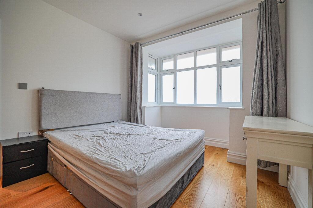 Additional image 9 of Grove Road, Harpenden, AL5