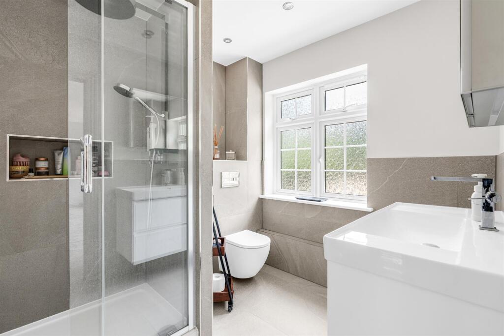 Additional image 16 of Harmer Green Lane, Welwyn