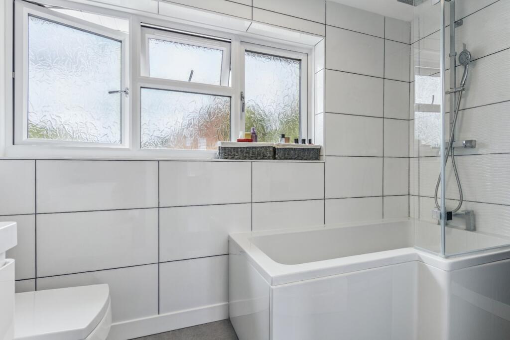 Additional image 21 of Knightsfield, Welwyn Garden City, Hertfordshire, AL8 7JE