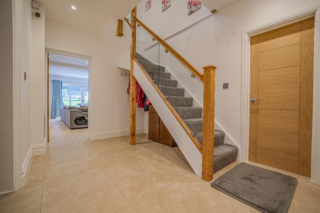 Additional image 13 of Grove Road, Harpenden, AL5