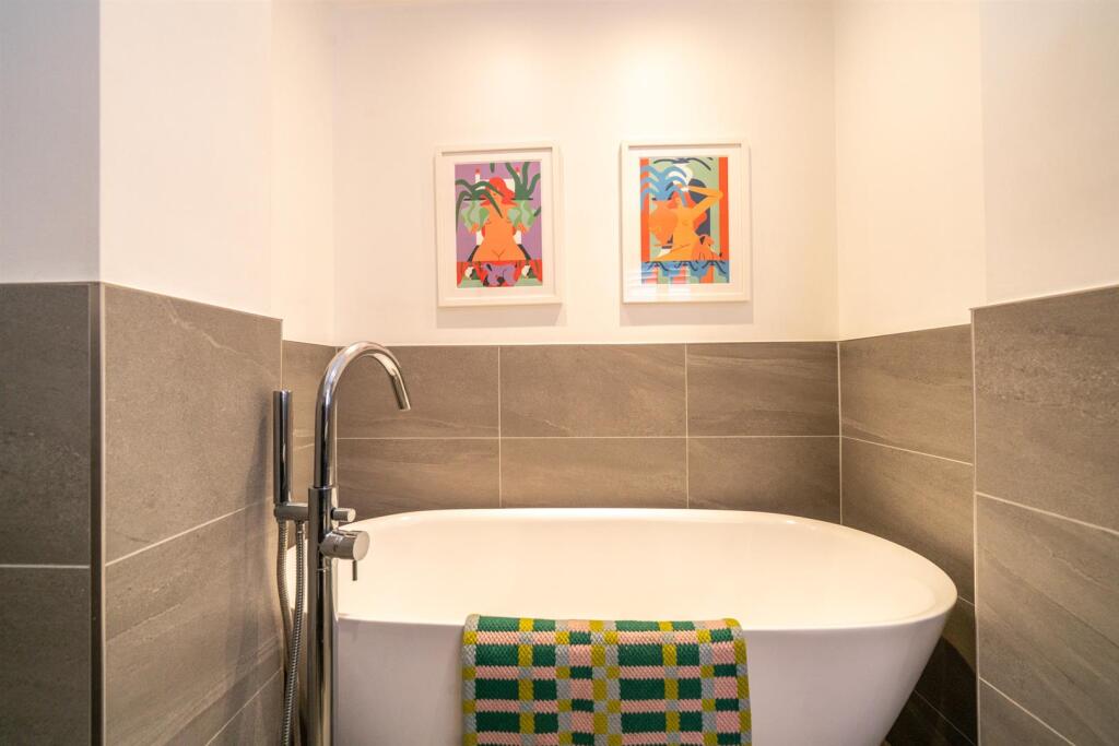 Additional image 23 of Windmill Avenue, St. Albans