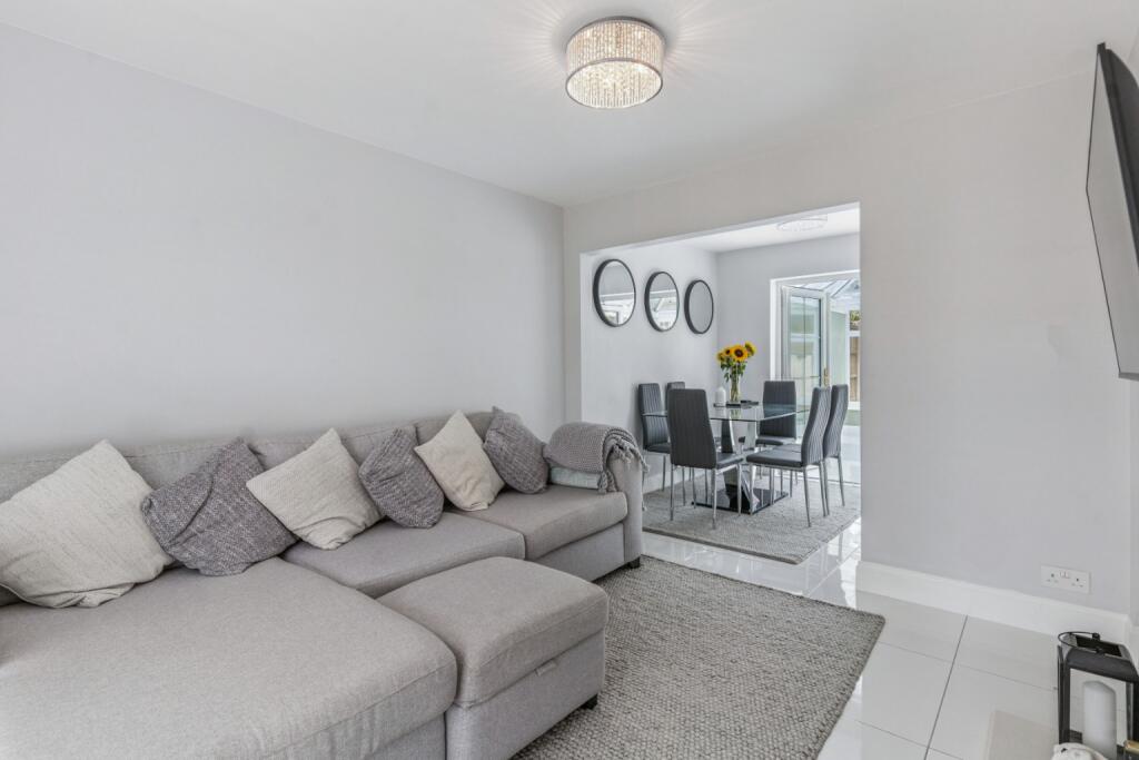 Additional image 12 of Knightsfield, Welwyn Garden City, Hertfordshire, AL8 7JE