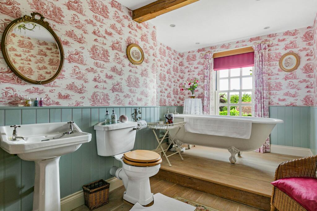 Additional image 17 of The Old Cottage, Pooleys Lane, Welham Green, AL9