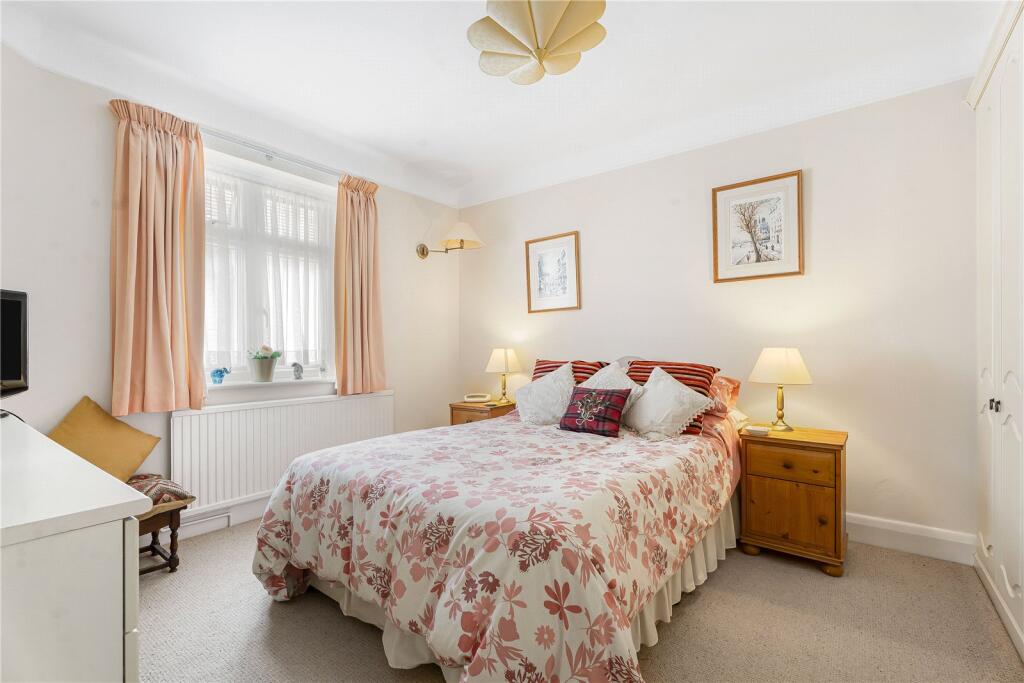 Additional image 16 of Brookmans Avenue, Brookmans Park, Hertfordshire, AL9