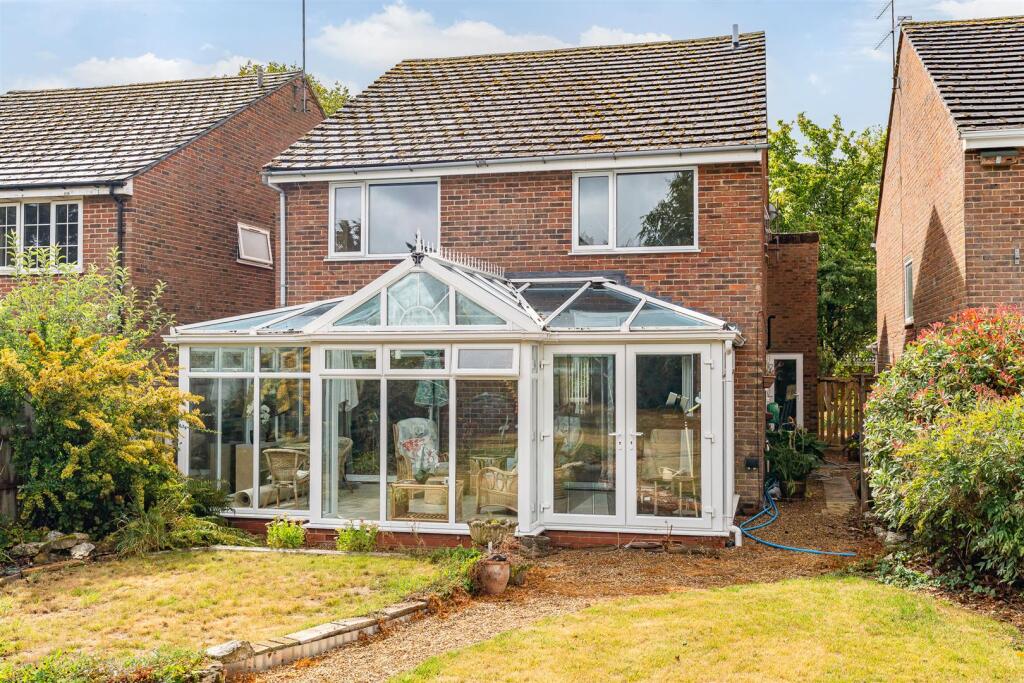 Additional image 21 of Godfries Close, Tewin, Welwyn