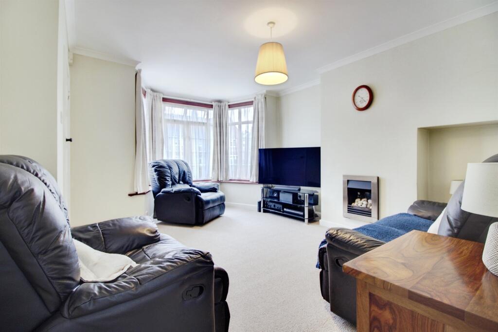 Additional image 3 of Newfields, WELWYN GARDEN CITY