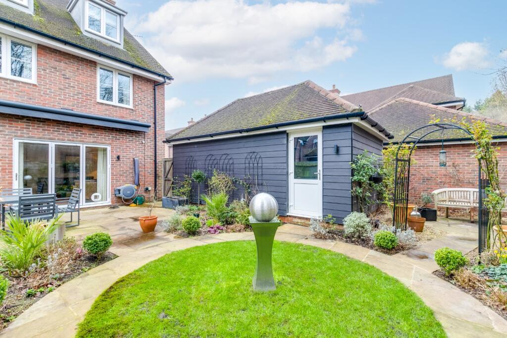 Additional image 6 of Salix Close, Welwyn, Hertfordshire, AL6