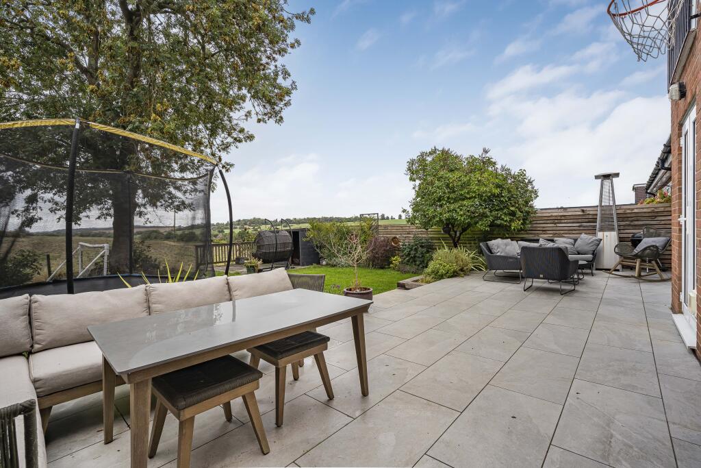 Additional image 20 of Springfield Crescent, Harpenden, AL5