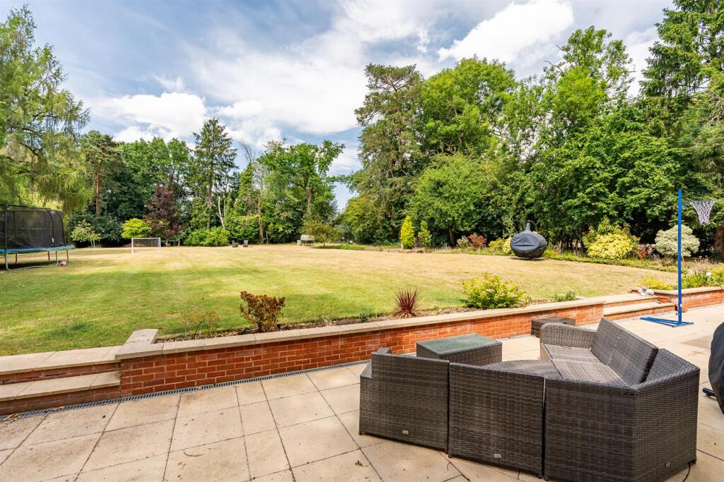 Additional image 27 of Harmer Green Lane, Welwyn