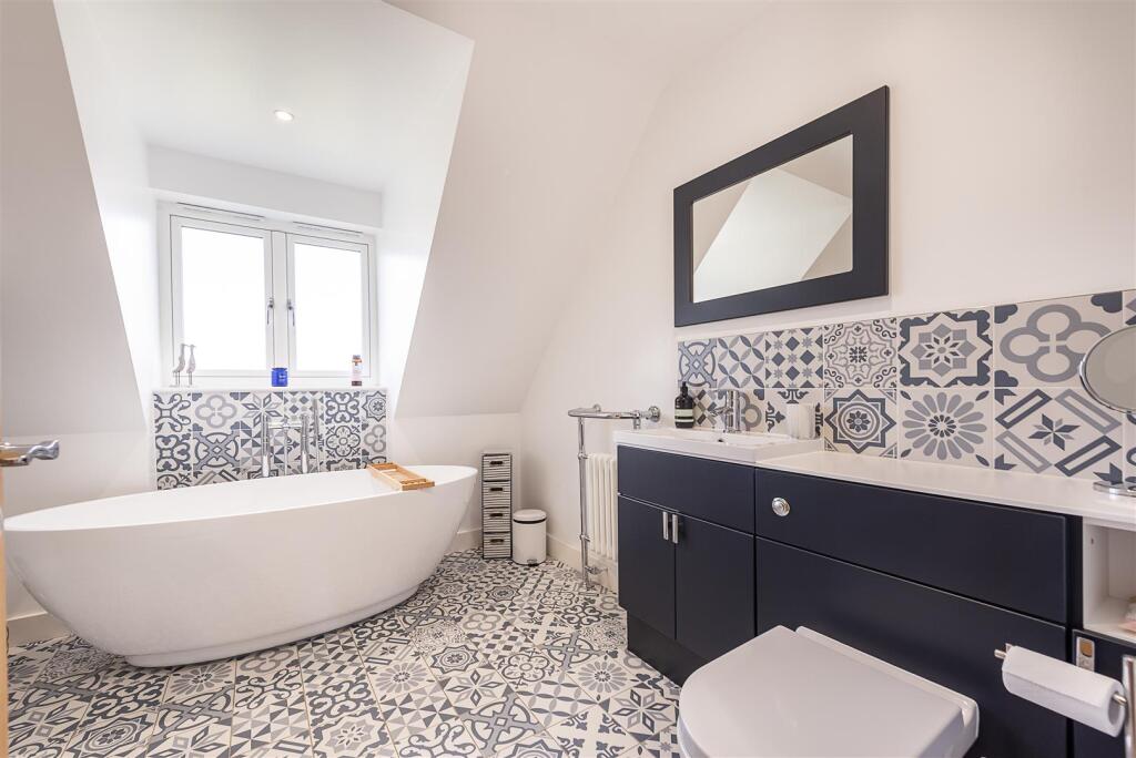 Additional image 10 of Long Buftler, Harpenden