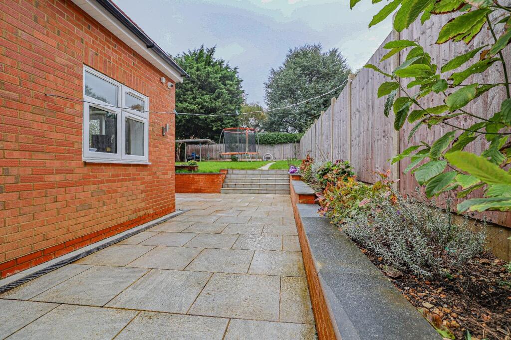 Additional image 25 of Grove Road, Harpenden, AL5