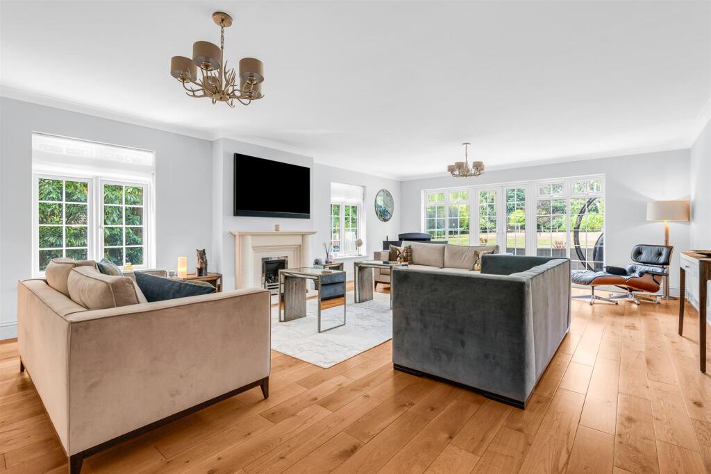 Additional image 4 of Harmer Green Lane, Welwyn