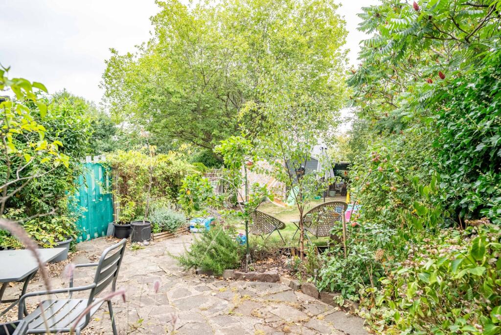 Additional image 6 of St Johns Road, Harpenden, Herts, AL5