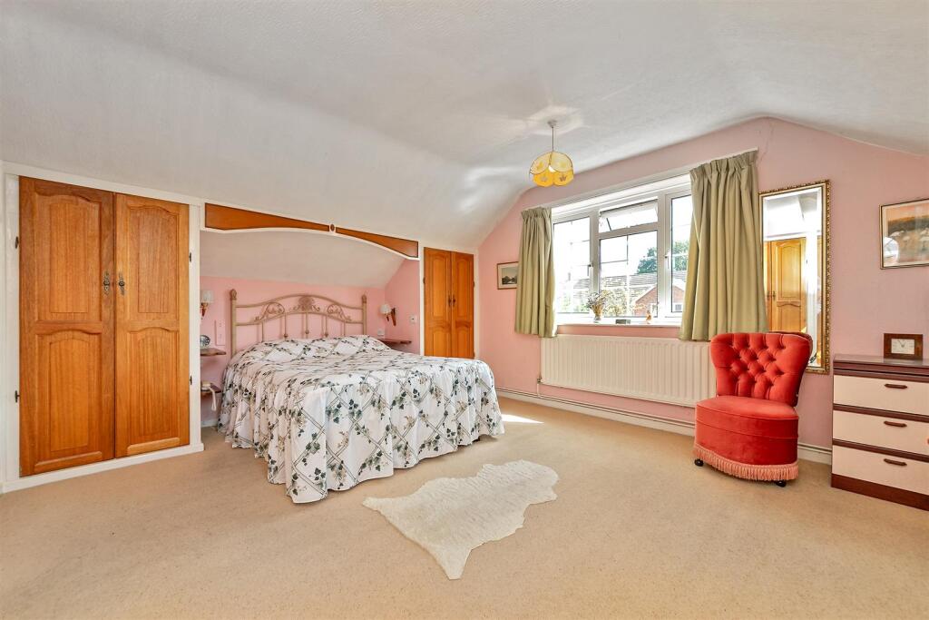 Additional image 15 of Wick Avenue, Wheathampstead, St. Albans