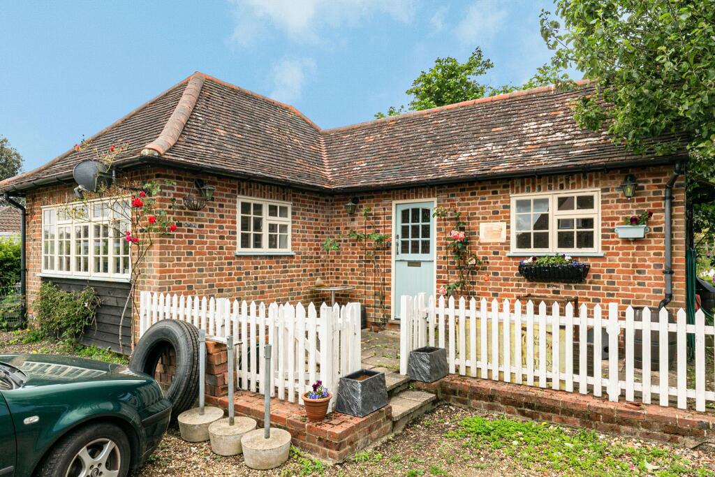 Additional image 27 of The Old Cottage, Pooleys Lane, Welham Green, AL9