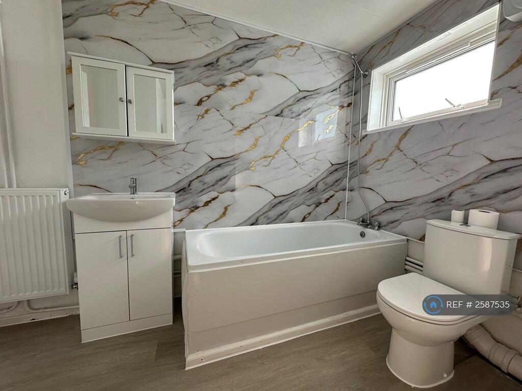 Additional image 5 of Waldegrave Park, Hertfordshire, AL5