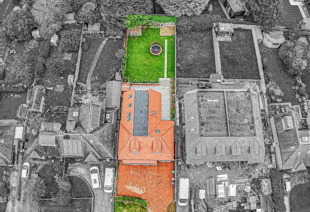 Additional image 28 of Grove Road, Harpenden, AL5