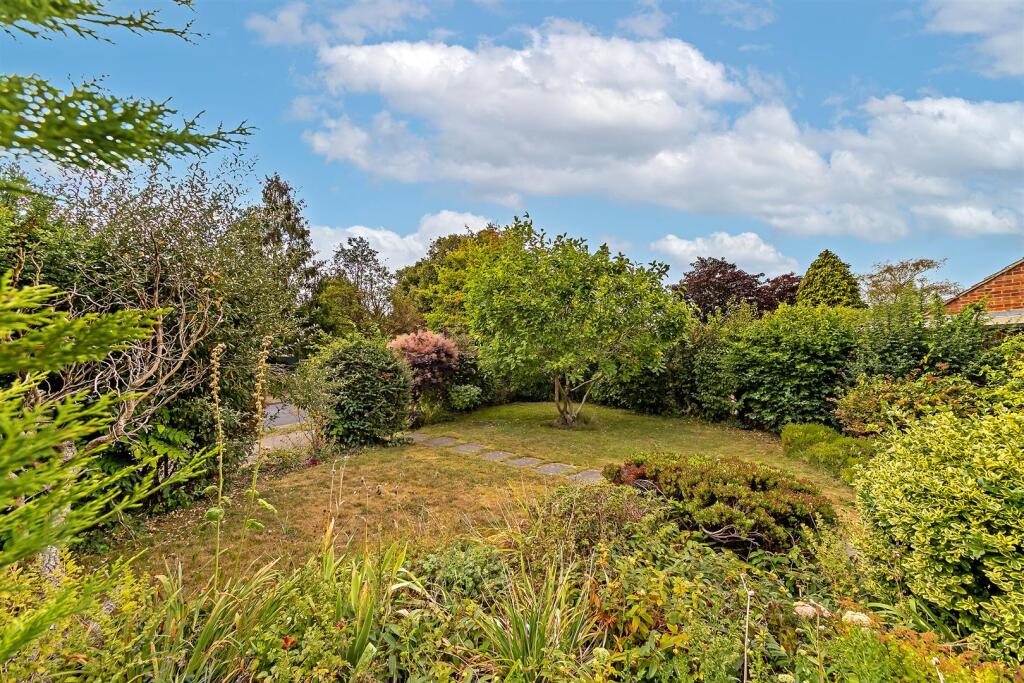 Additional image 26 of Wick Avenue, Wheathampstead, St. Albans