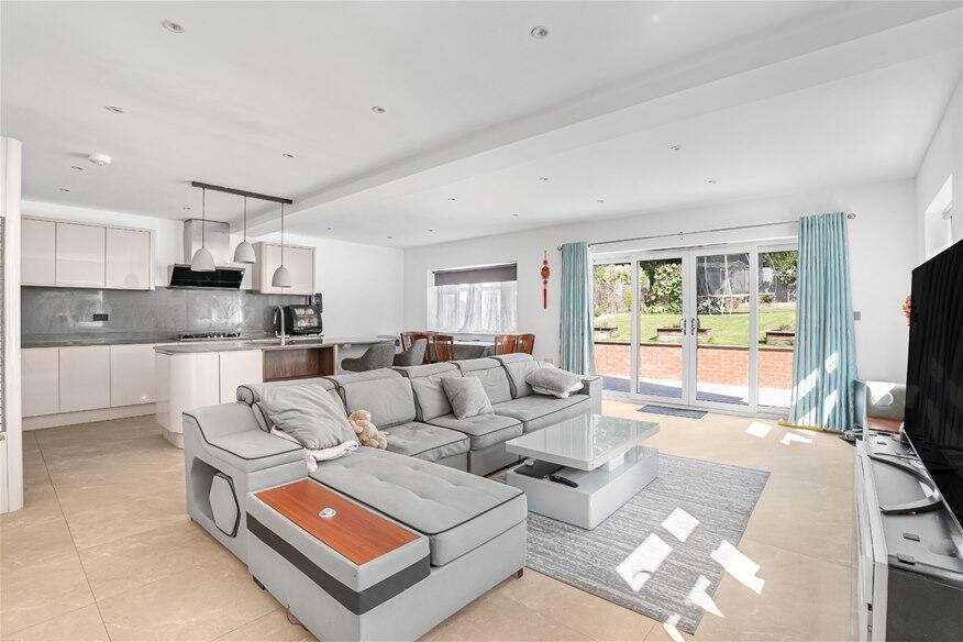 Additional image 3 of Grove Road, Harpenden, AL5