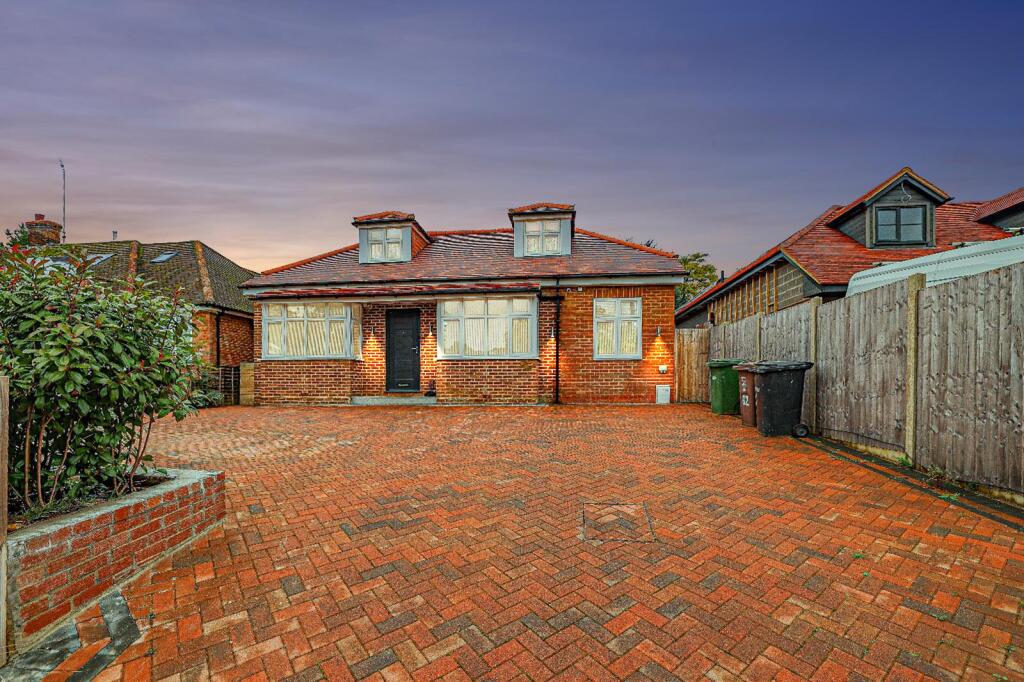 Grove Road, Harpenden, AL5