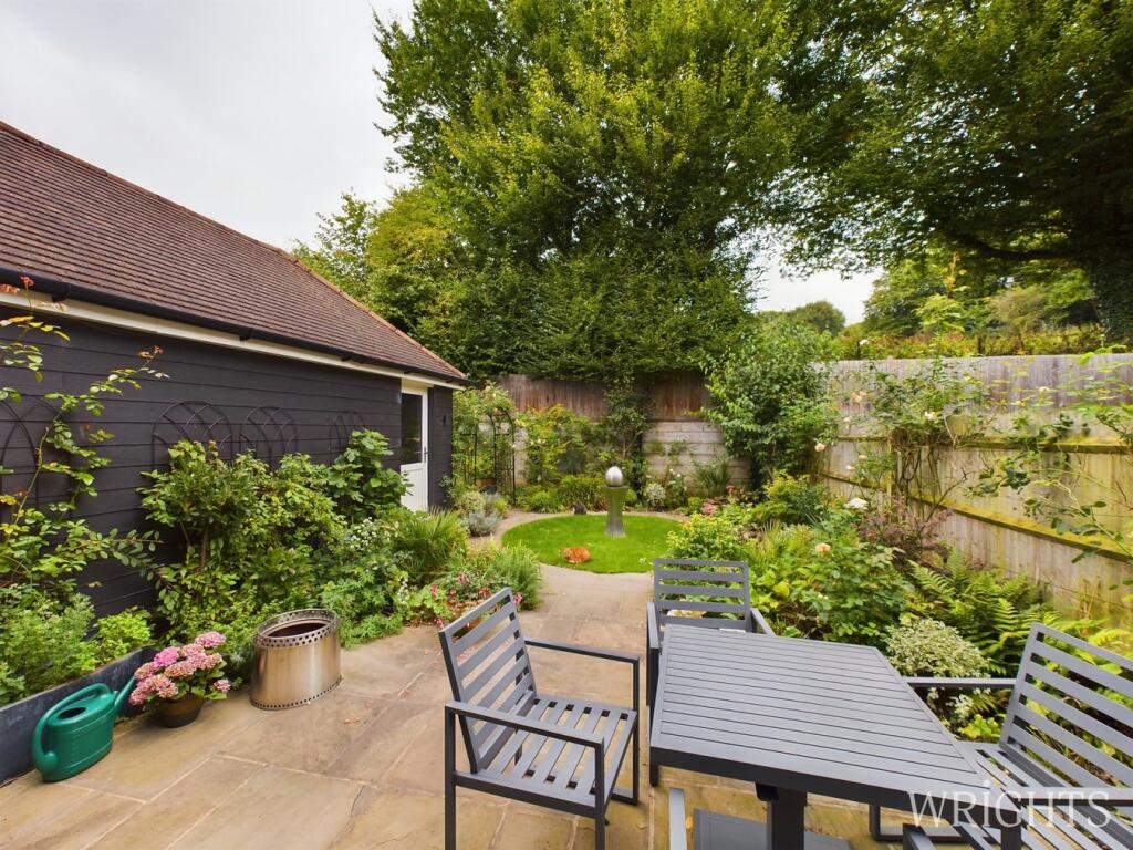 Additional image 5 of Salix Close, Welwyn, AL6