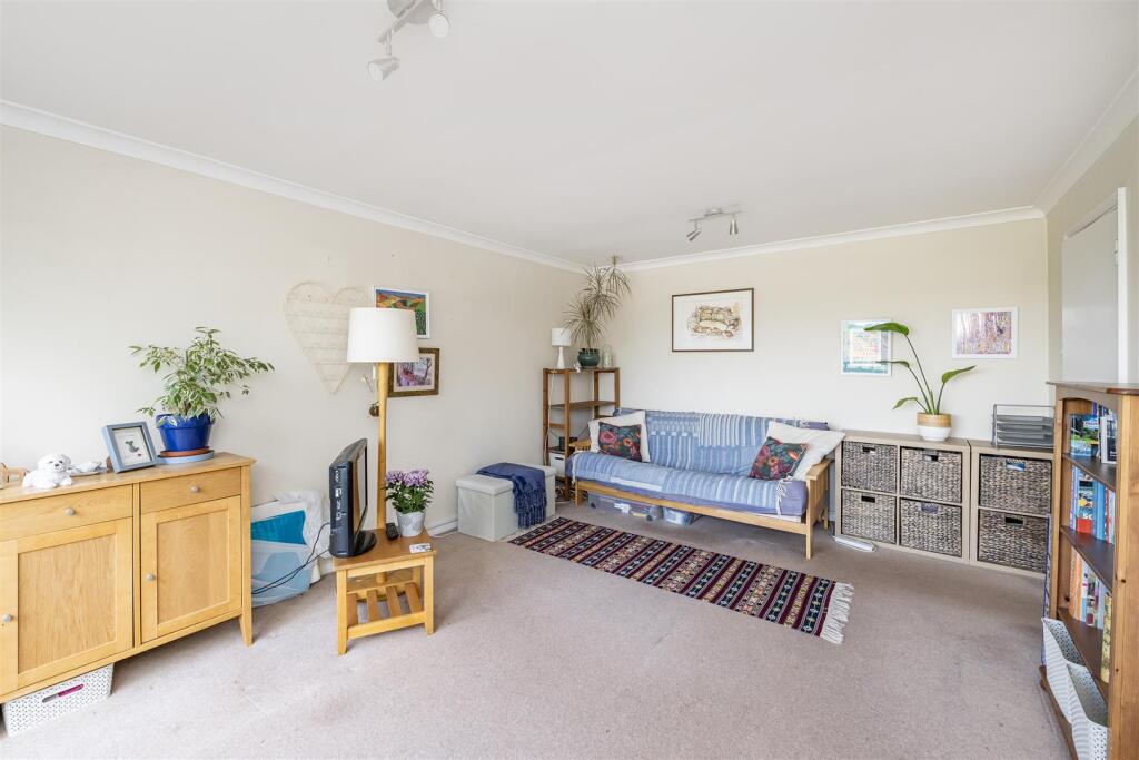 Additional image 14 of Milton Road, Harpenden