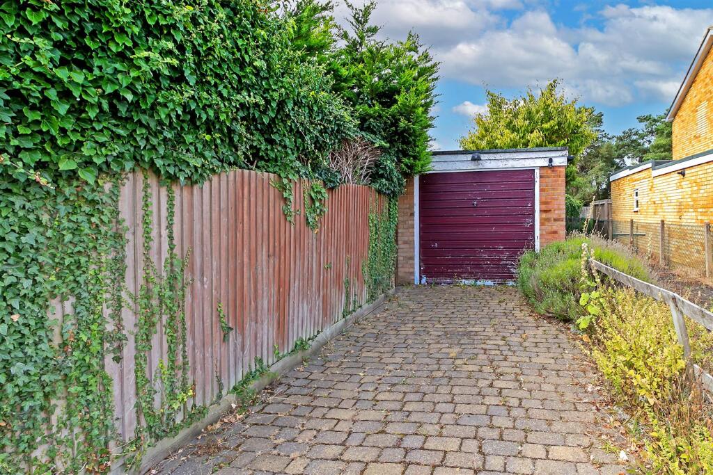 Additional image 21 of Wick Avenue, Wheathampstead, St. Albans