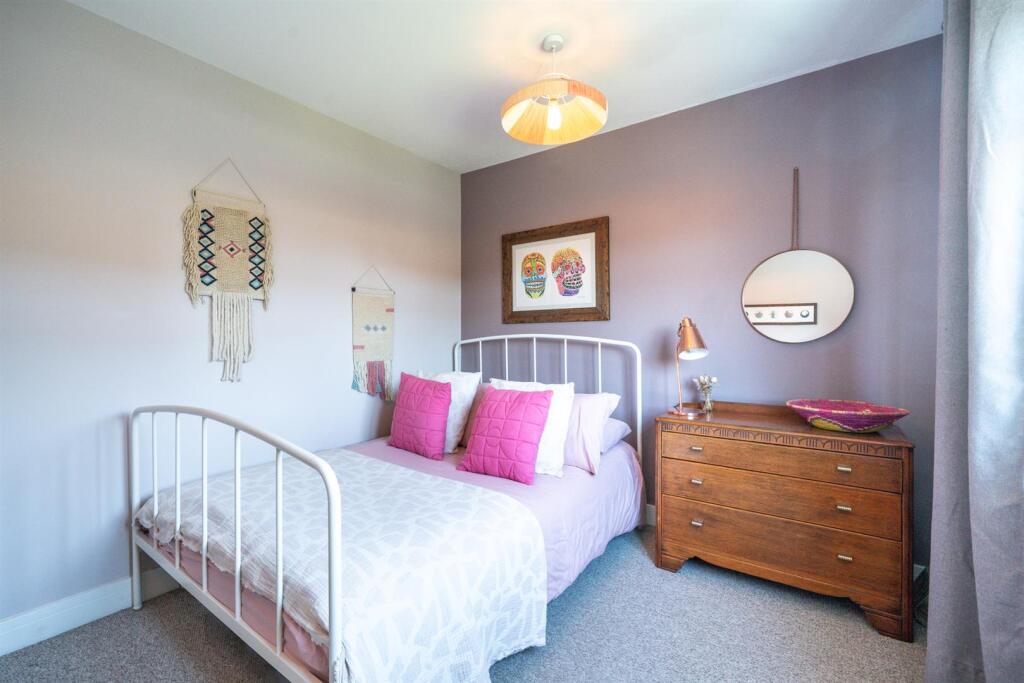 Additional image 13 of Windmill Avenue, St. Albans