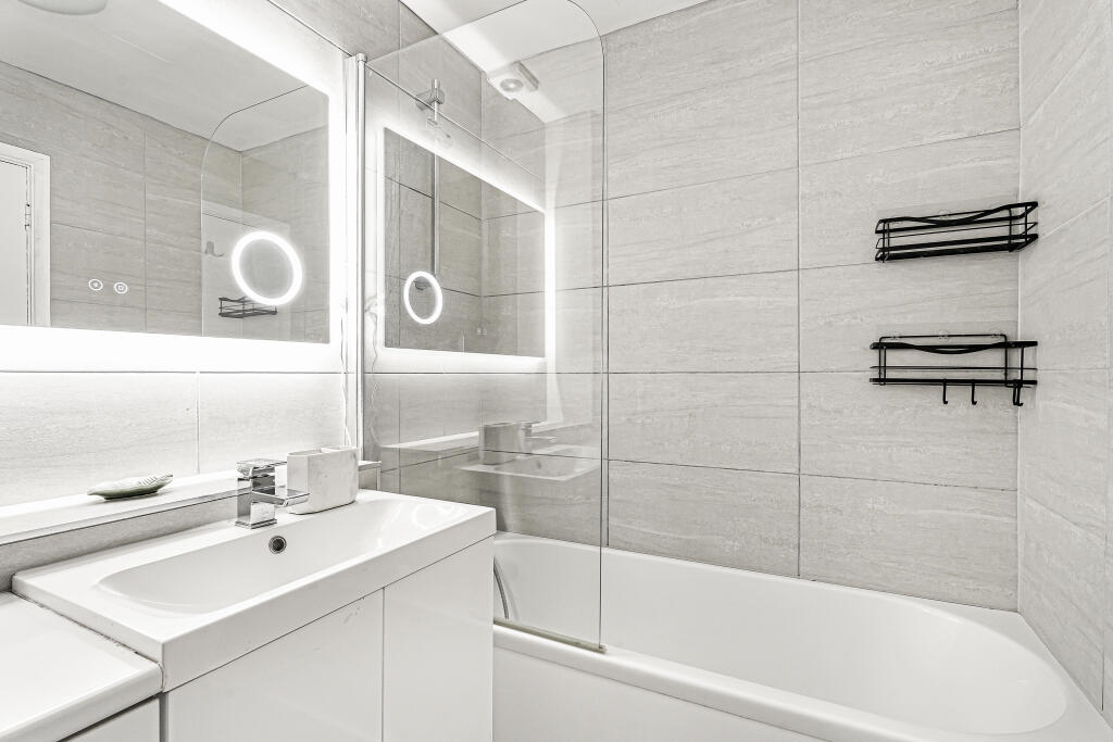 Additional image 10 of Oak Piece, Welwyn, Hertfordshire, AL6