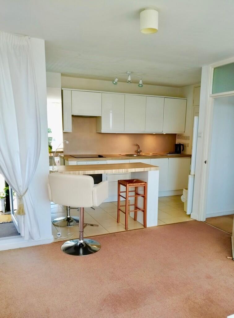 Additional image 4 of Warwick Crest, Edgbaston