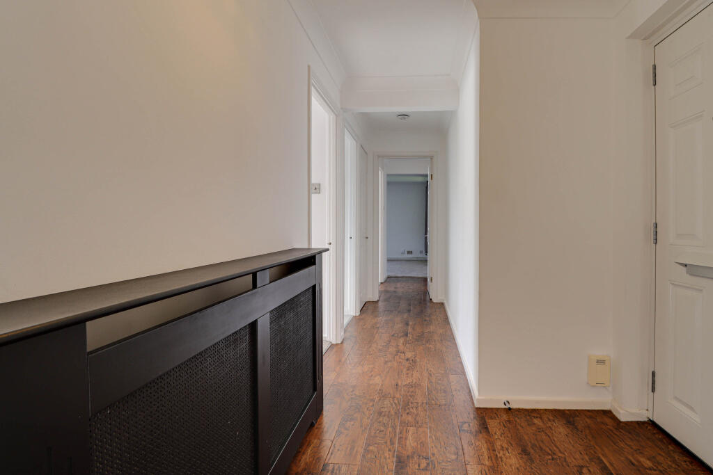 Additional image 5 of Bowling Close, Harpenden, AL5