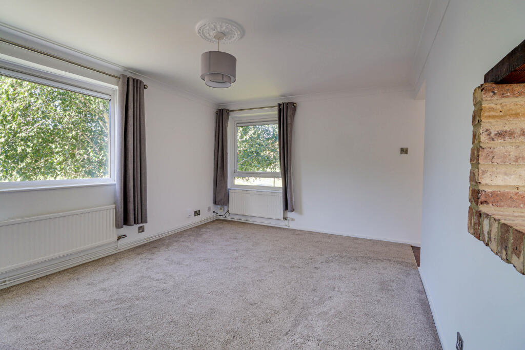 Additional image 12 of Bowling Close, Harpenden, AL5