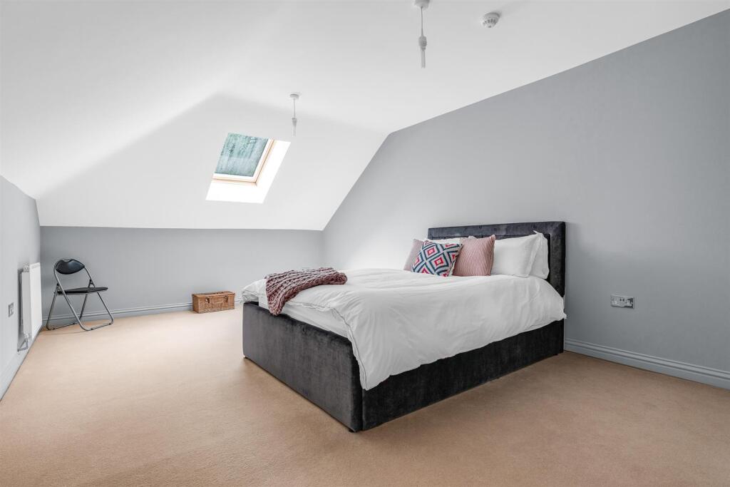 Additional image 15 of Harmer Green Lane, Welwyn