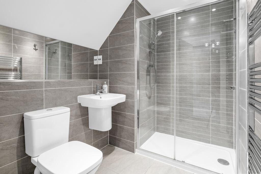 Additional image 24 of Queens Avenue, Welwyn Garden City, Hertfordshire, AL7