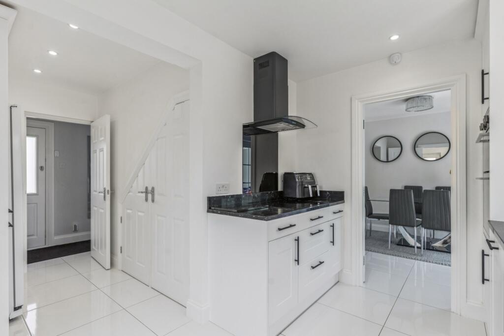 Additional image 8 of Knightsfield, Welwyn Garden City, Hertfordshire, AL8 7JE