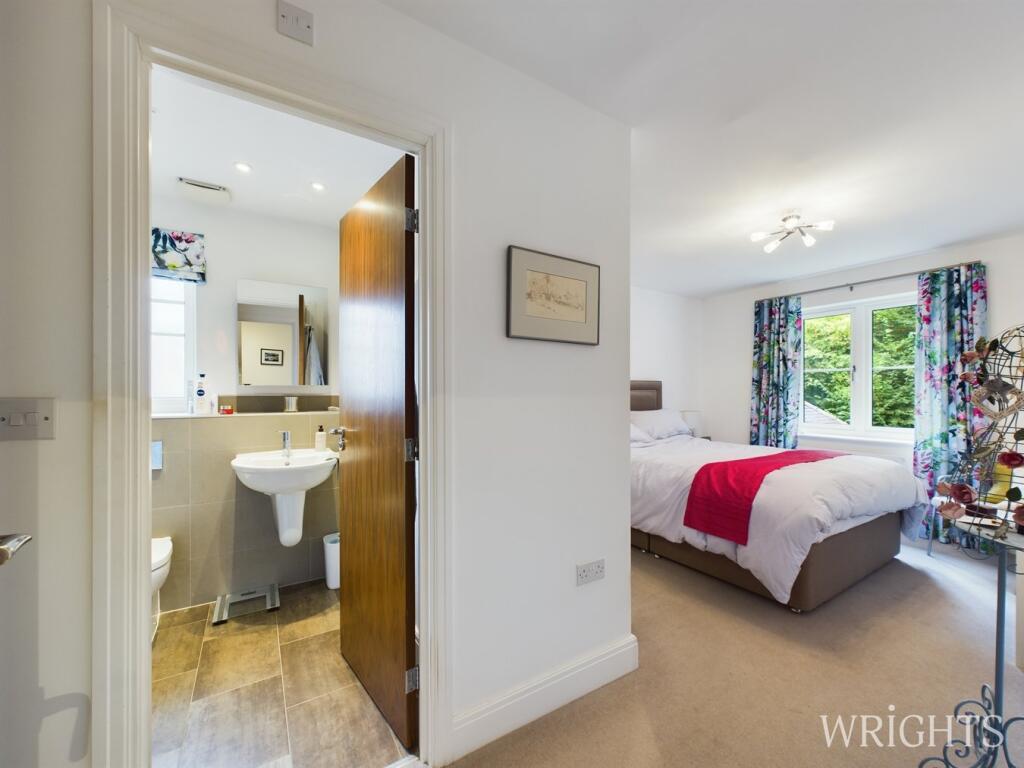 Additional image 7 of Salix Close, Welwyn, AL6