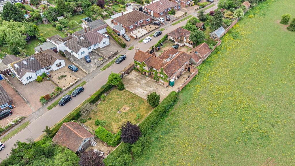 Additional image 34 of The Old Cottage, Pooleys Lane, Welham Green, AL9