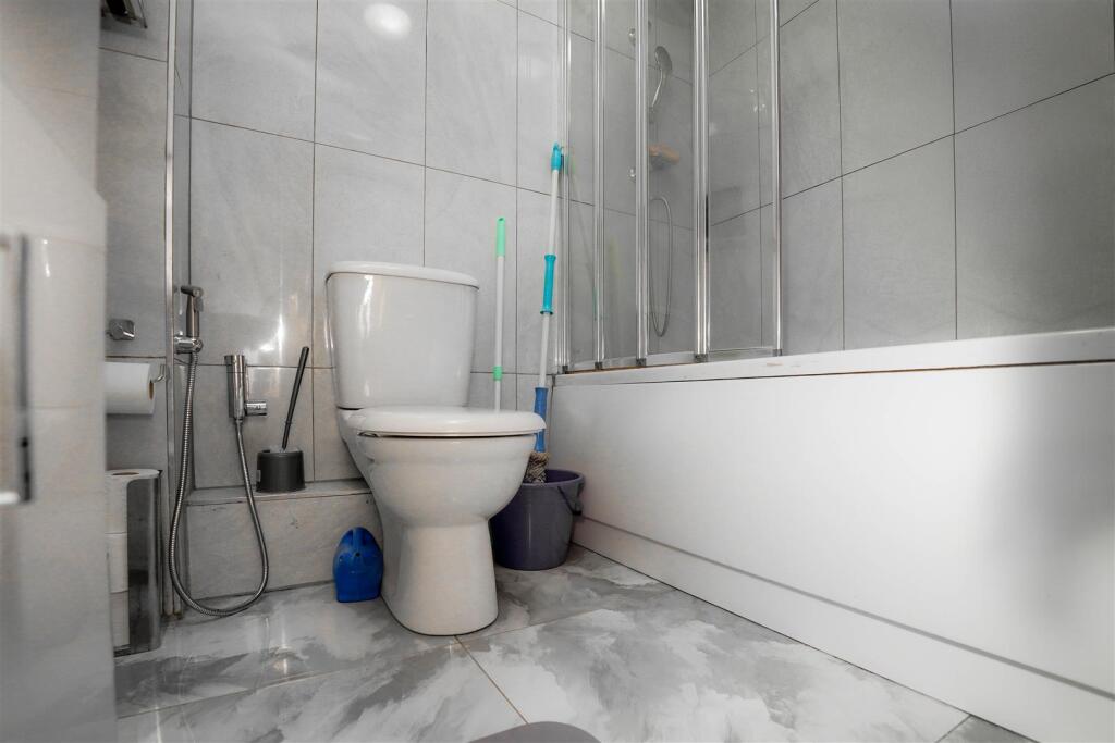 Additional image 14 of New Imperial Crescent, Birmingham