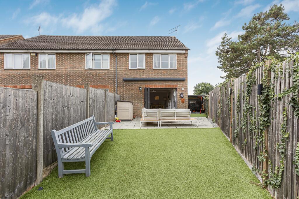 Additional image 12 of Salmon Close, Welwyn Garden City, Hertfordshire, AL7