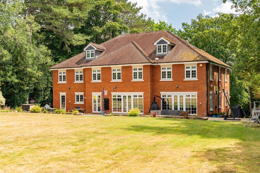 Additional image 26 of Harmer Green Lane, Welwyn