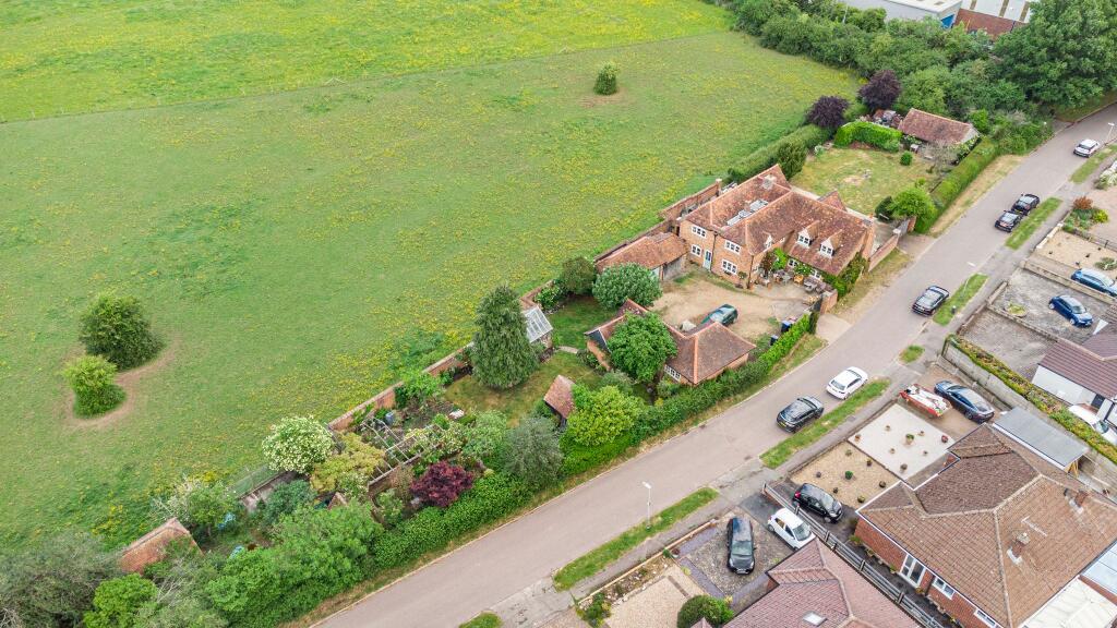 Additional image 40 of The Old Cottage, Pooleys Lane, Welham Green, AL9