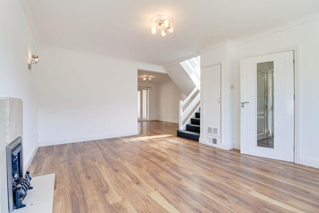 Additional image 5 of Tuffnells Way, Harpenden, AL5